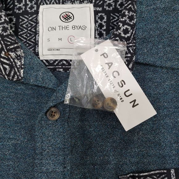NWT Pacsun On the Byas Men's Large Button Down Long Sleeve Shirt - Picture 3 of 10